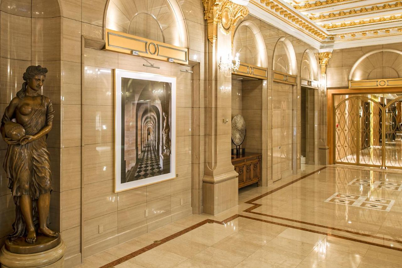 Lotte Hotel Seoul Executive Tower Exterior foto Interior of the hotel
